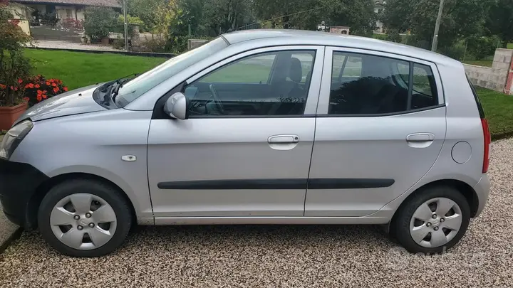 Kia Picanto 2007 photo 4