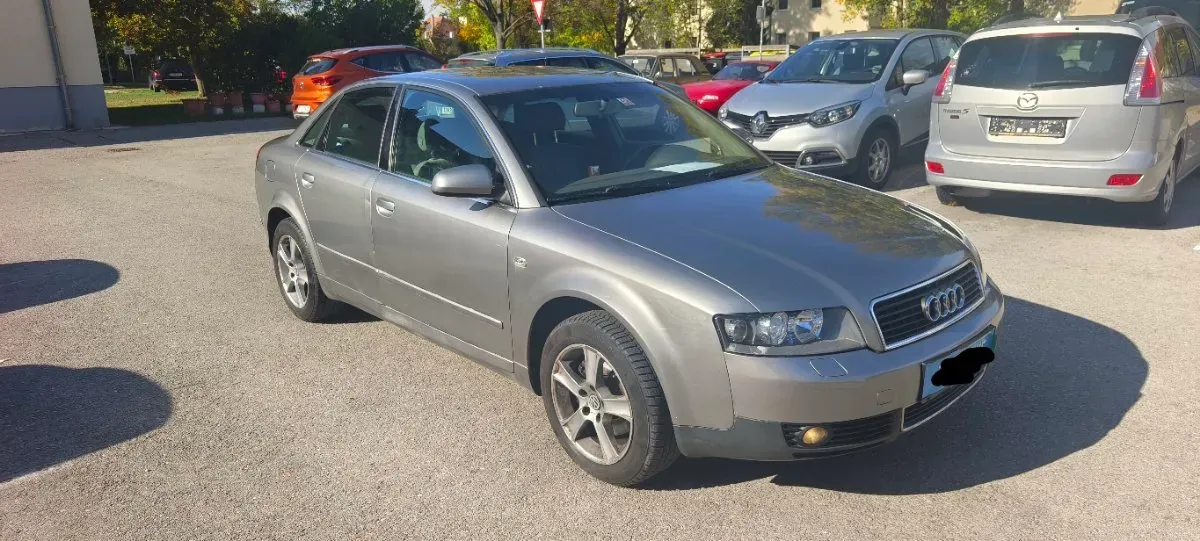 Audi A4 2004 photo 3