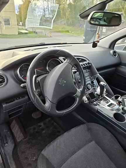 Peugeot 3008 2010 photo 3