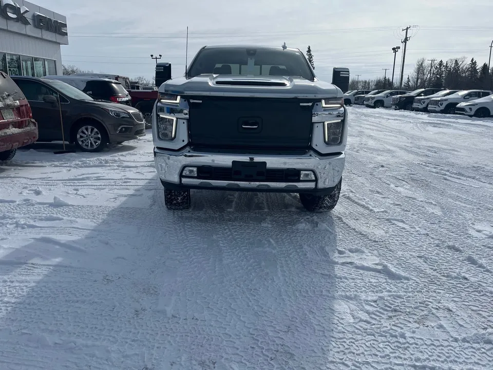 Chevrolet Silverado 2500 2022 photo 3