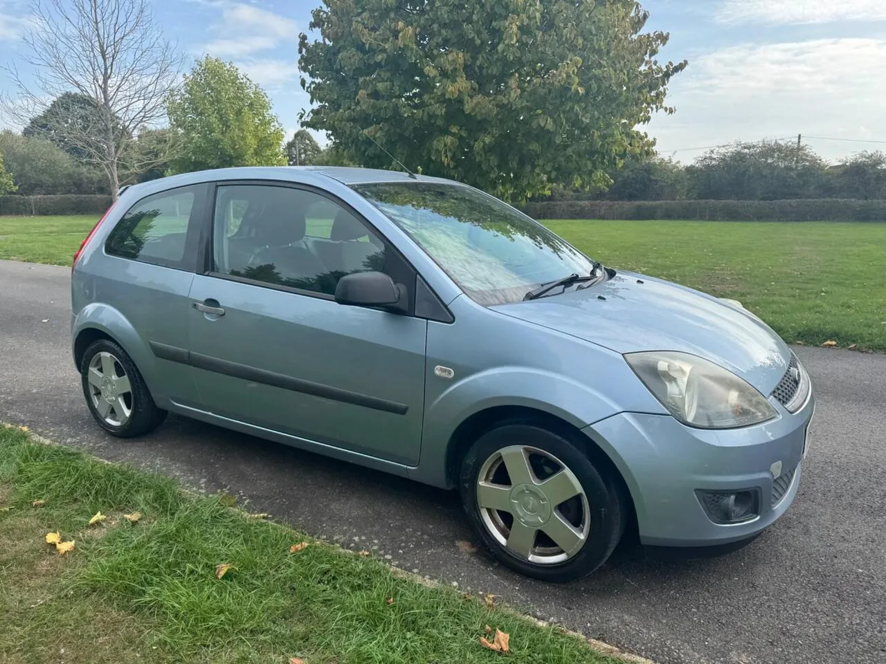 Ford Fiesta 2006 photo 2