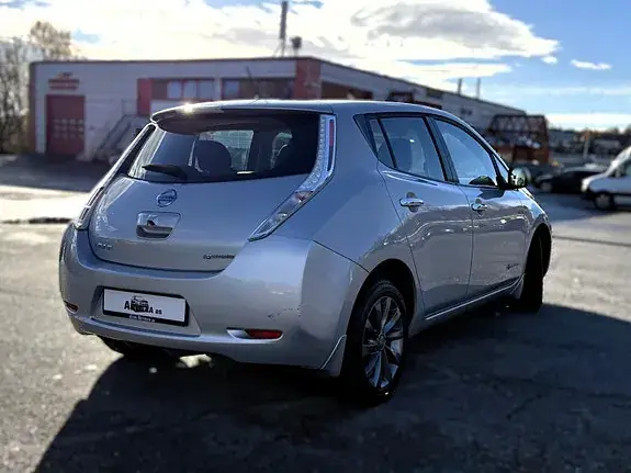 Nissan Leaf 2017 photo 4