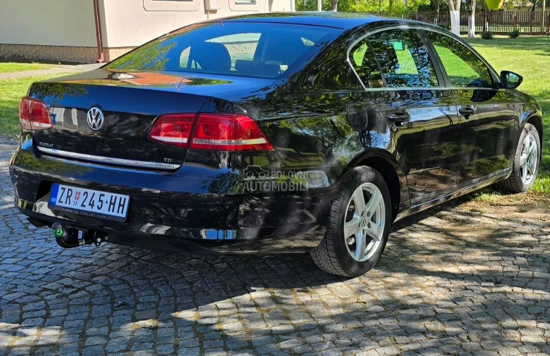 Volkswagen Passat 2011 photo 3