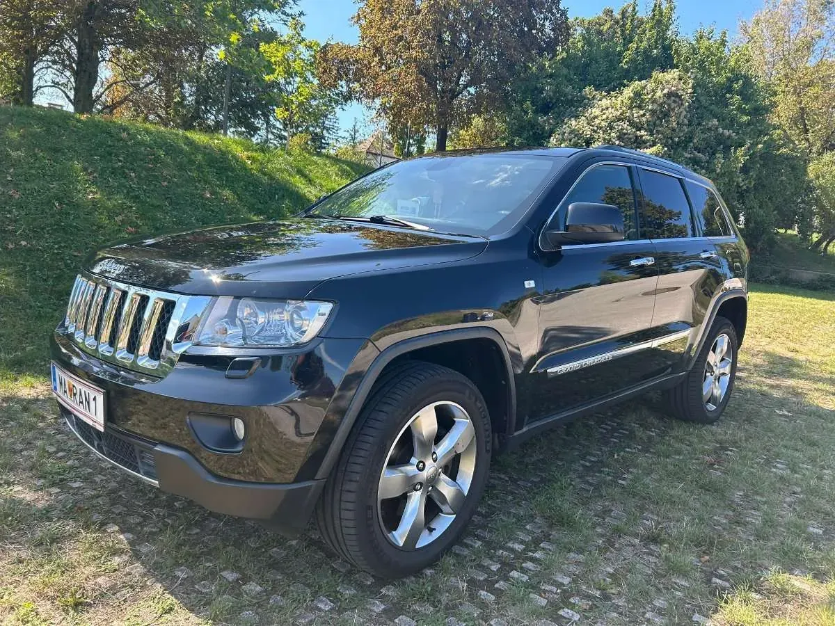 Jeep Grand Cherokee 2011 photo 2