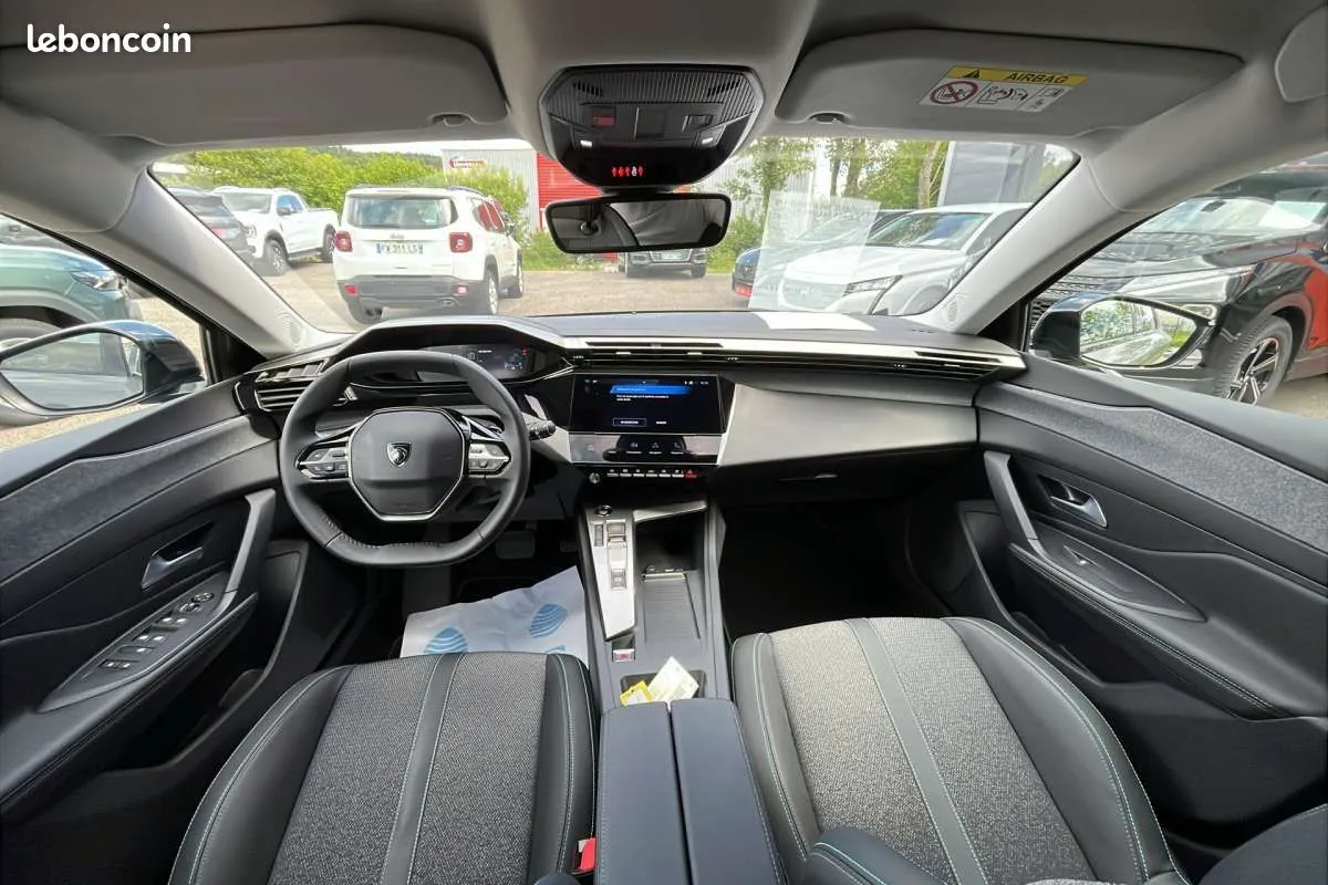 Peugeot 308 2025 photo 3