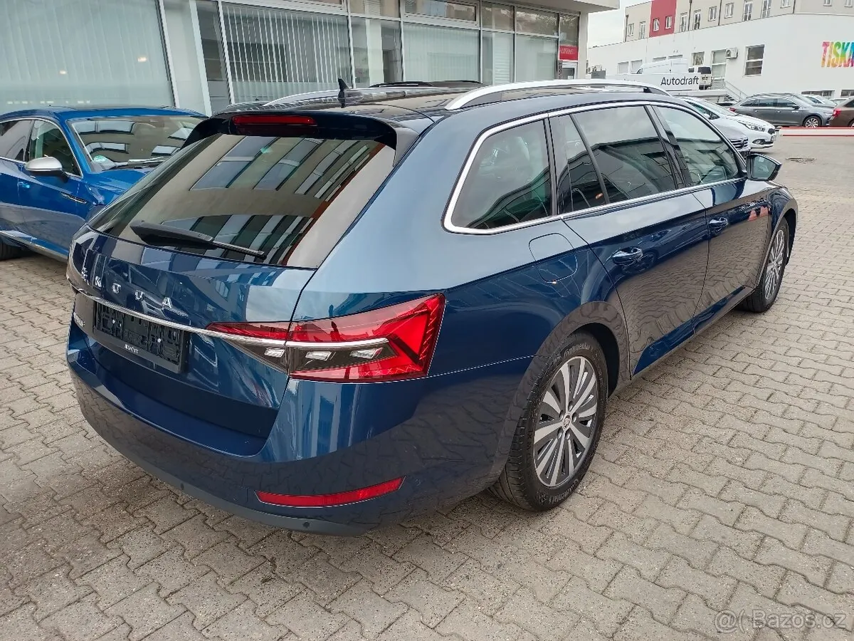Skoda Superb 2023 photo 4