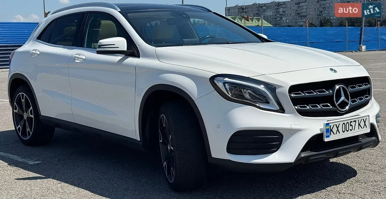 Mercedes-Benz Gla Class 2018 photo 3