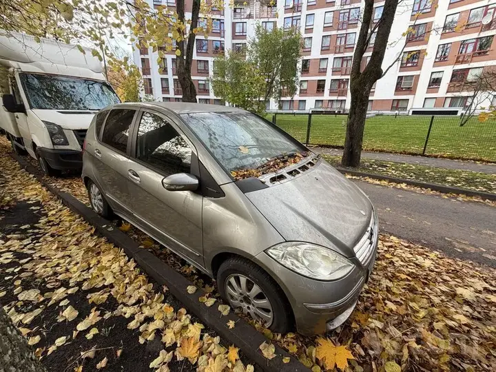 Mercedes-Benz A 180