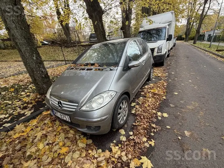 Mercedes-Benz A 180 2006 photo 2