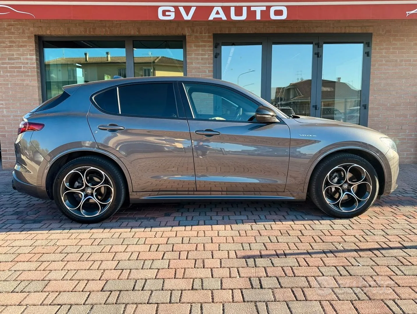 Alfa Romeo Stelvio 2023 photo 4