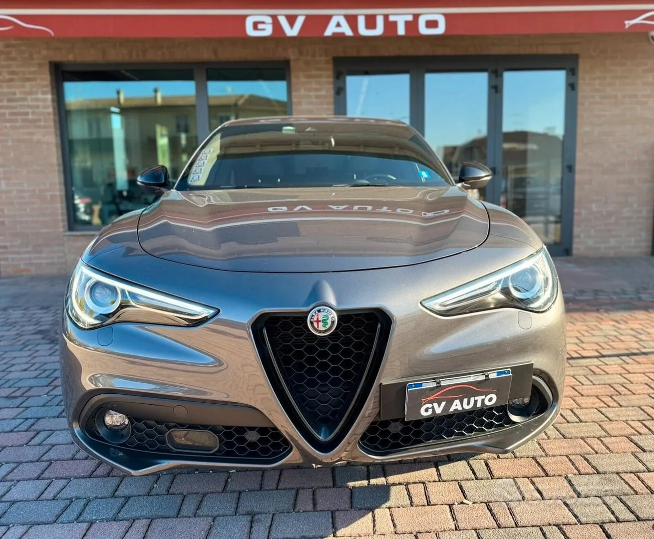 Alfa Romeo Stelvio 2023 photo 2