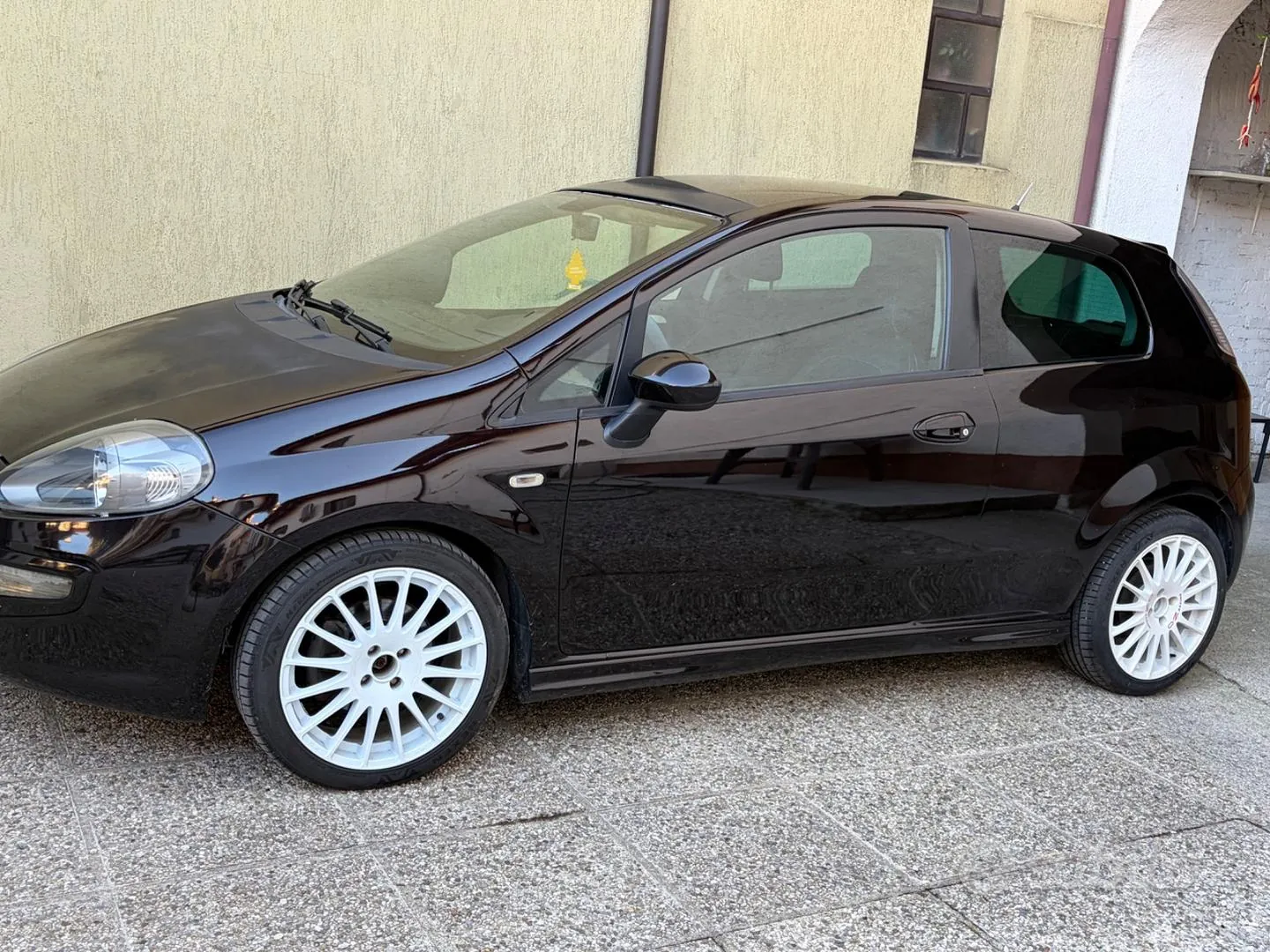 Fiat Punto 2009 photo 3