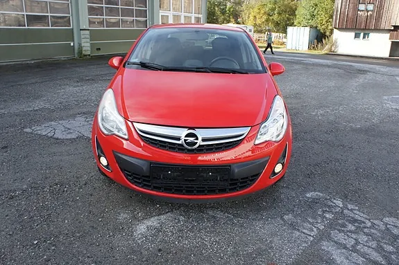 Opel Corsa 2012 photo 2