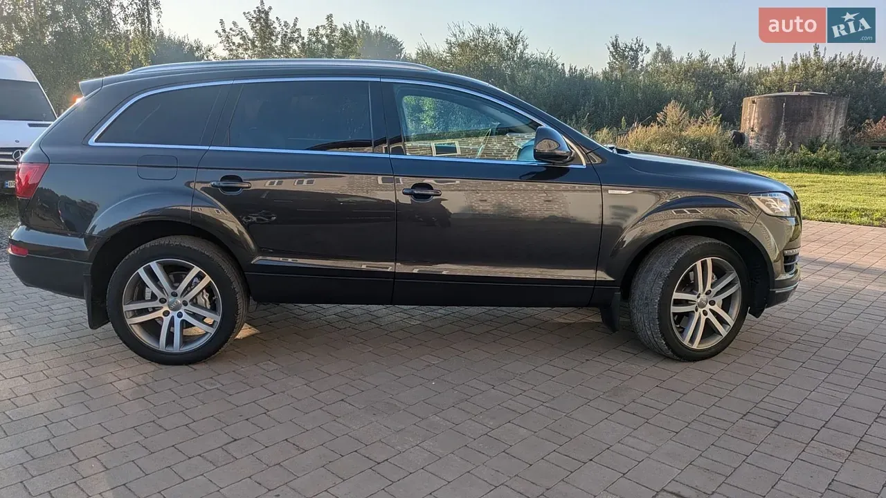 Audi Q7 2009 photo 5