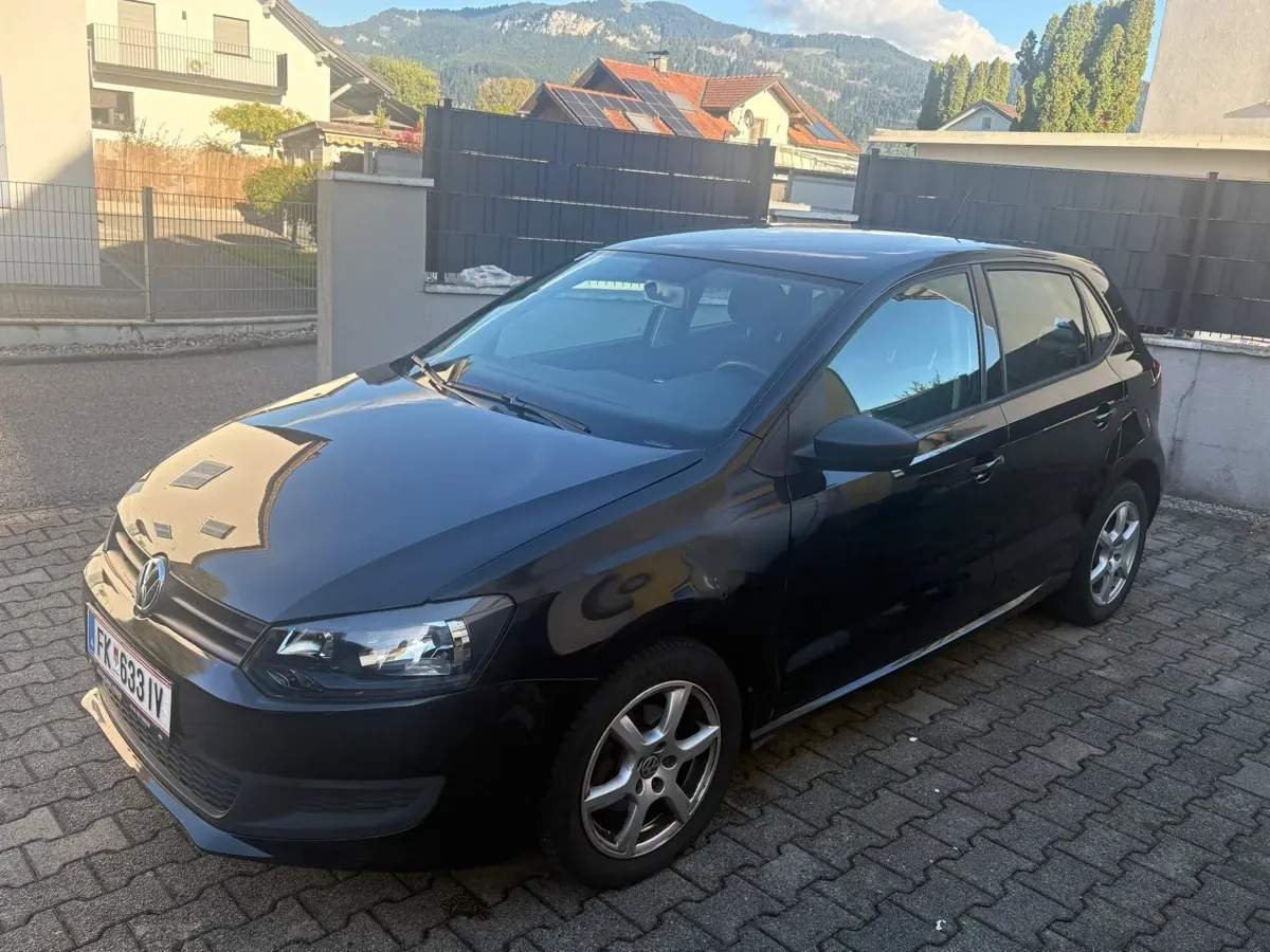 Volkswagen Polo 2011 photo 3
