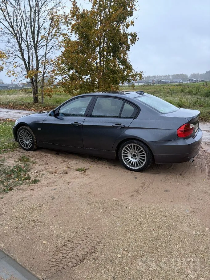 BMW 320 2006 photo 2
