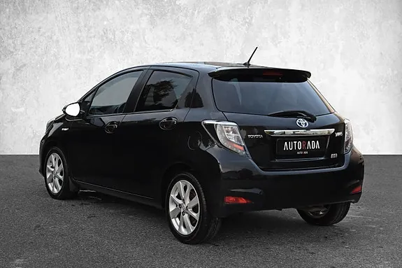 Toyota Yaris 2014 photo 5