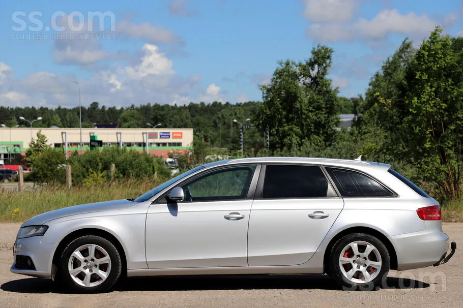 Audi A4 2008 photo 2