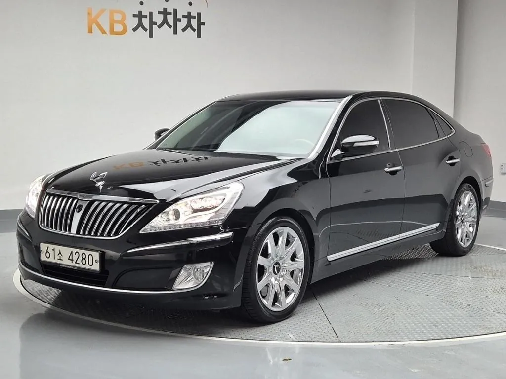 Hyundai Genesis