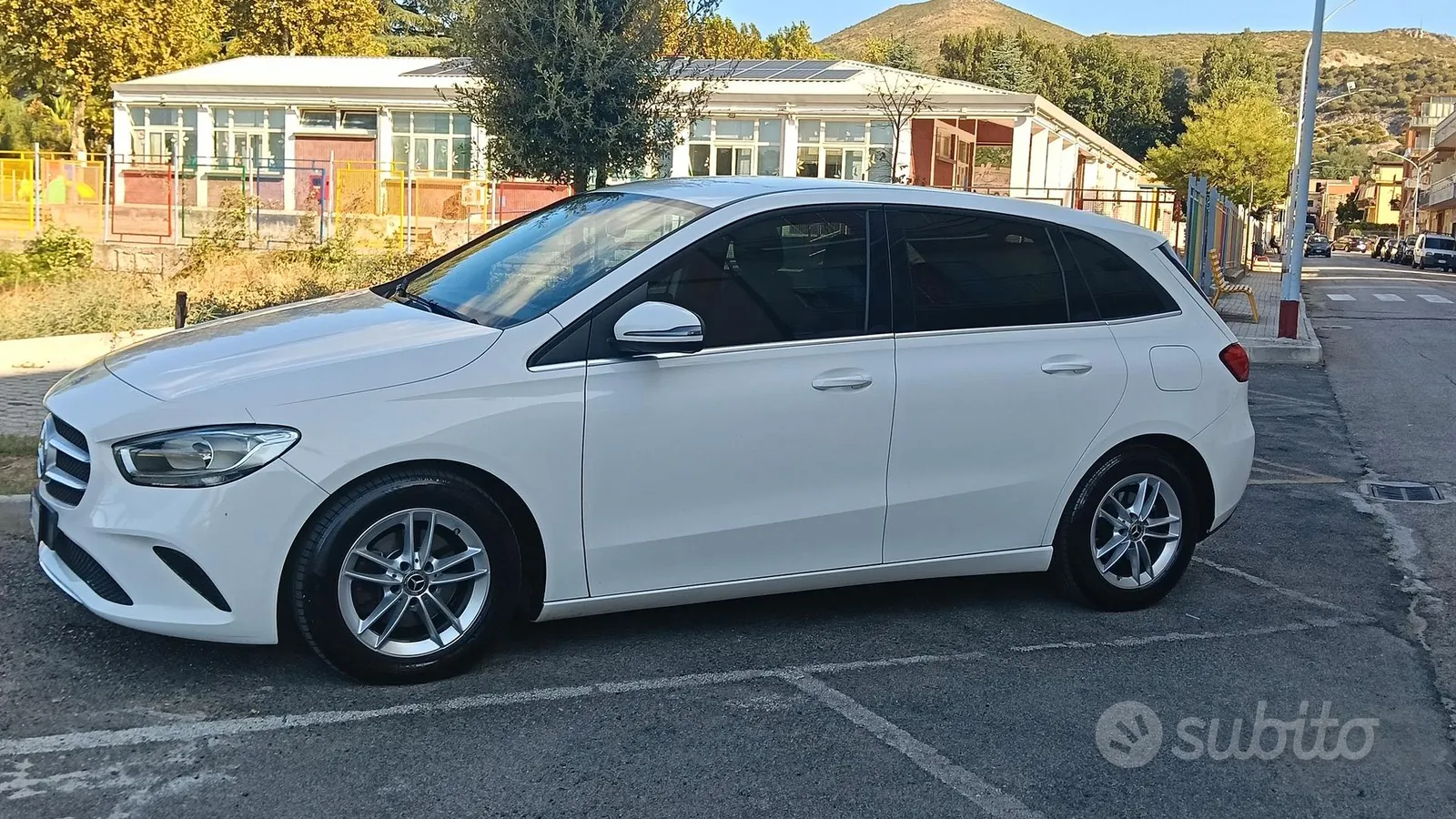 Mercedes-Benz B-Class 2020 photo 2