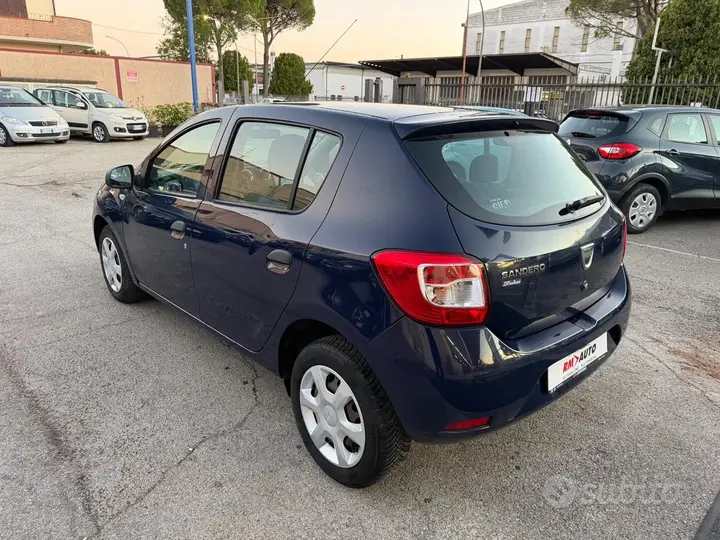 Dacia Sandero 2013 photo 3