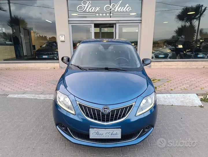 Lancia Ypsilon