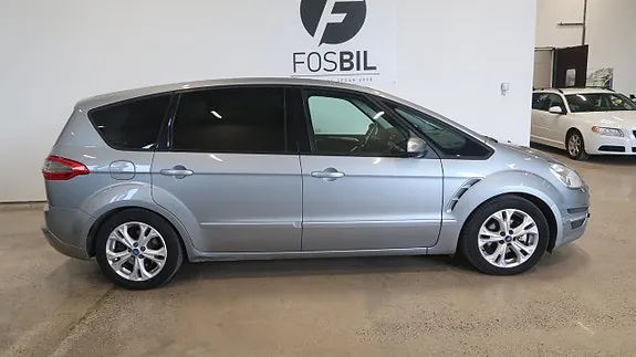 Ford S-Max 2013 photo 3