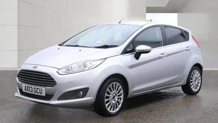 Ford Fiesta 2013 photo 3