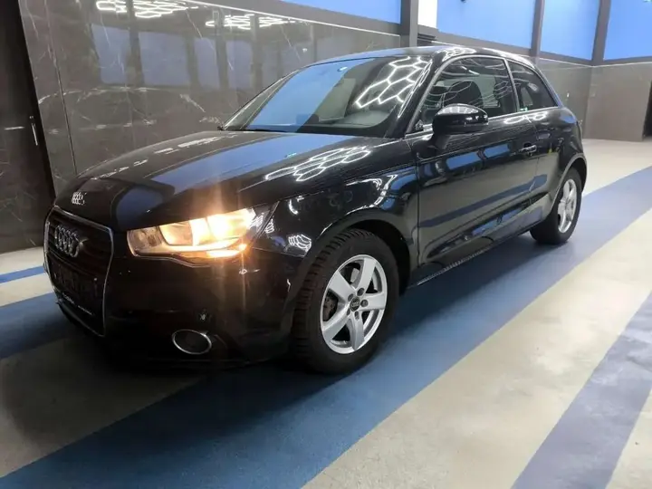 Audi A1 2011 photo 3