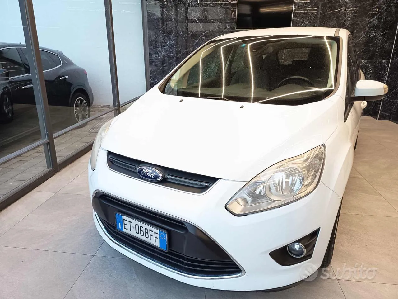 Ford C-Max 2014 photo 2