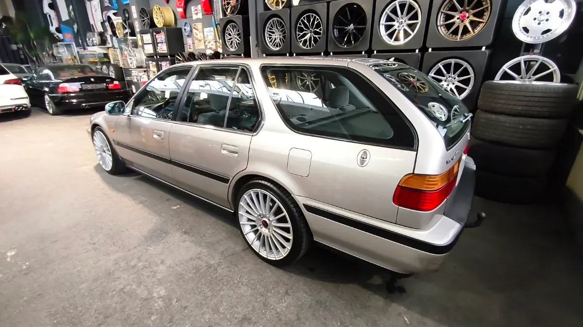 Honda Accord 1991 photo 2