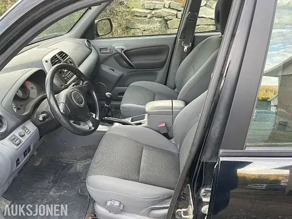 Toyota Rav4 2003 photo 5