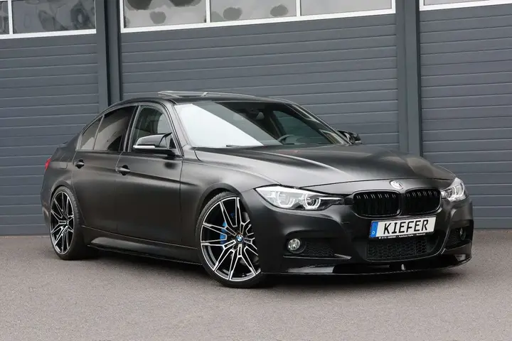 BMW 330I