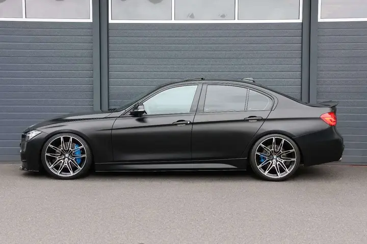 BMW 330I 2018 photo 4