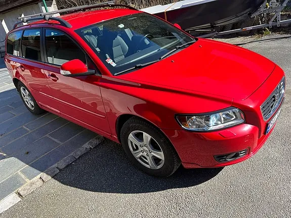 Volvo V50 2010 photo 2