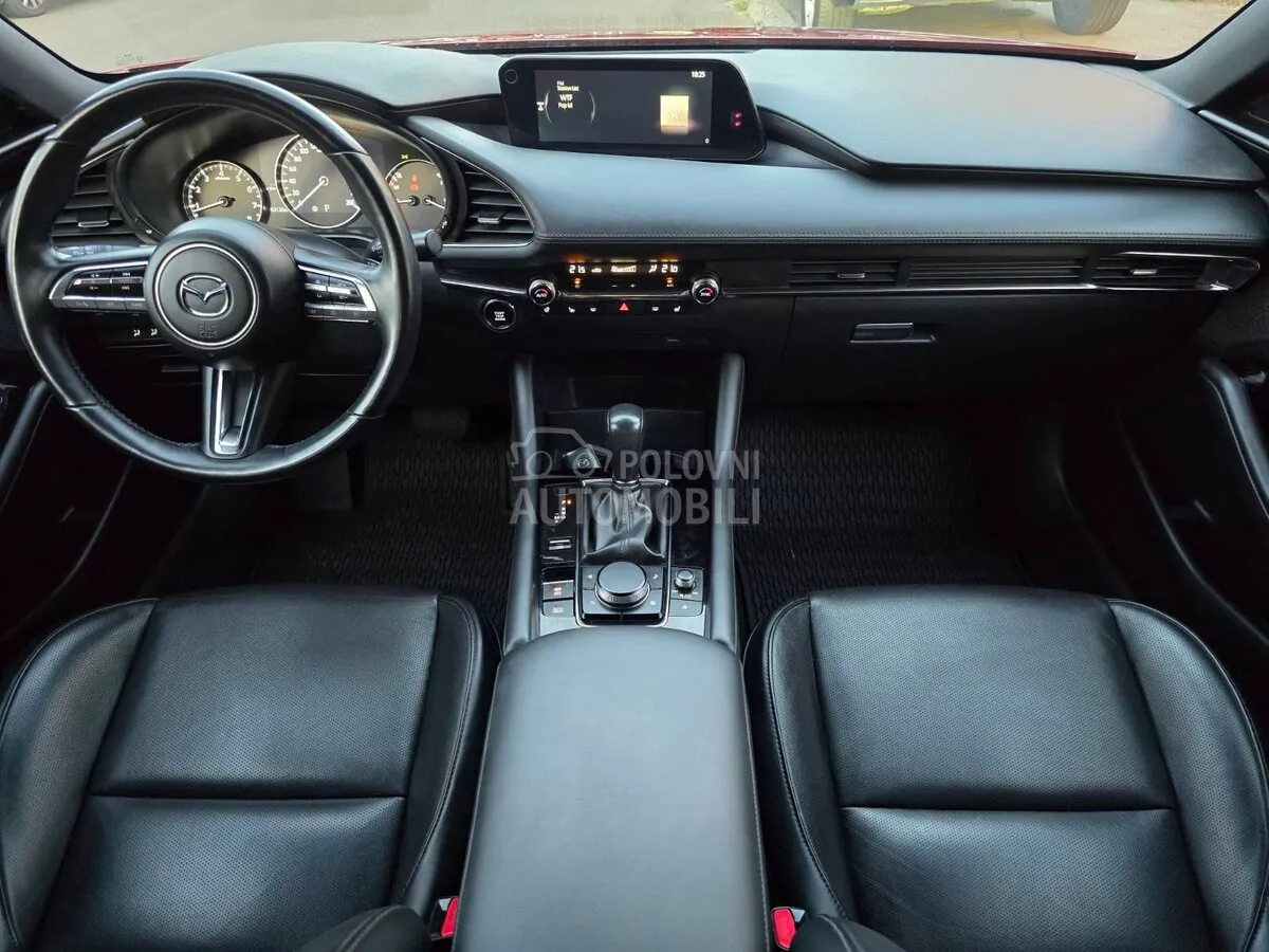 Mazda 3 2023 photo 3