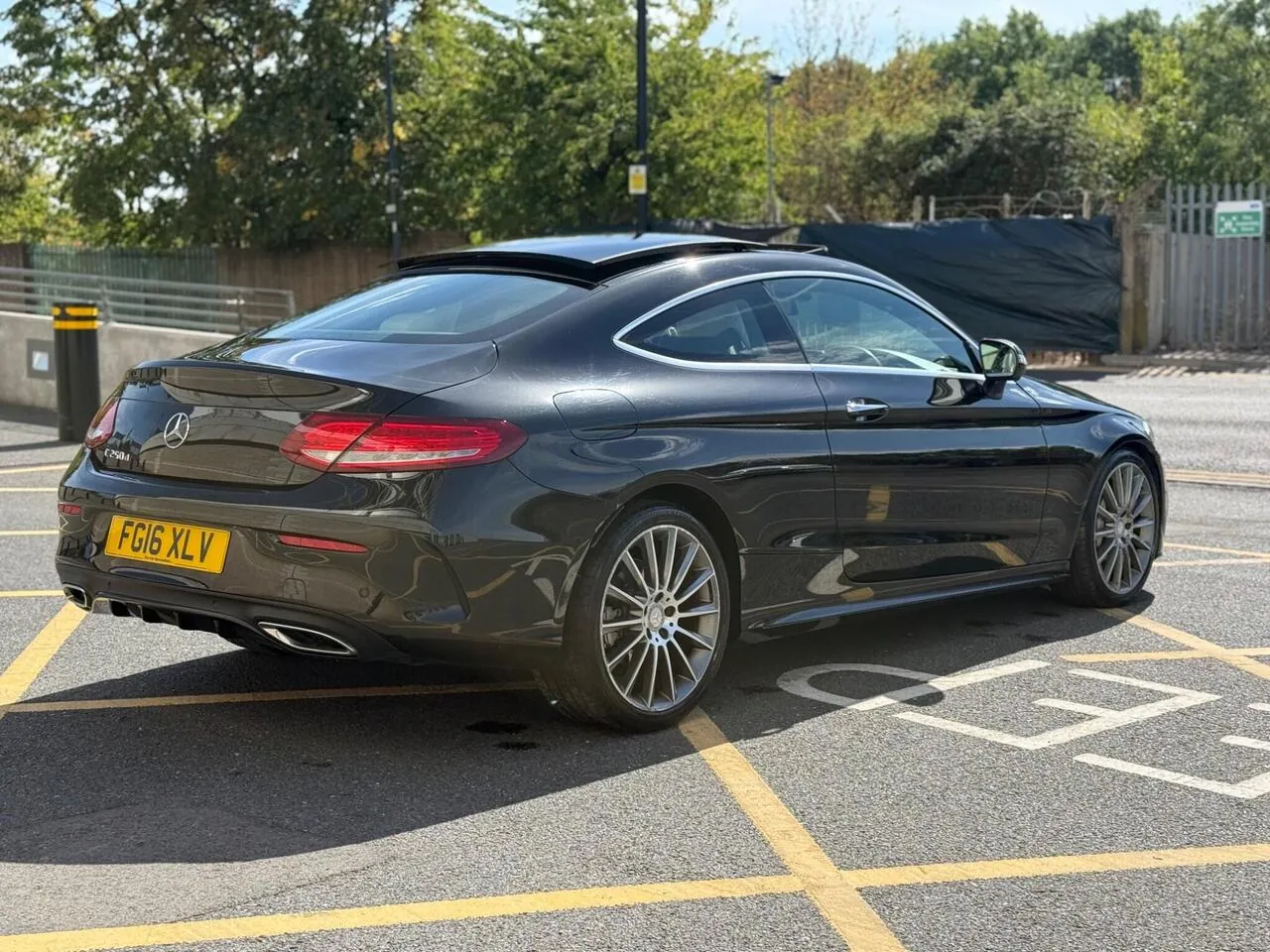 Mercedes-Benz C-Class 2016 photo 3