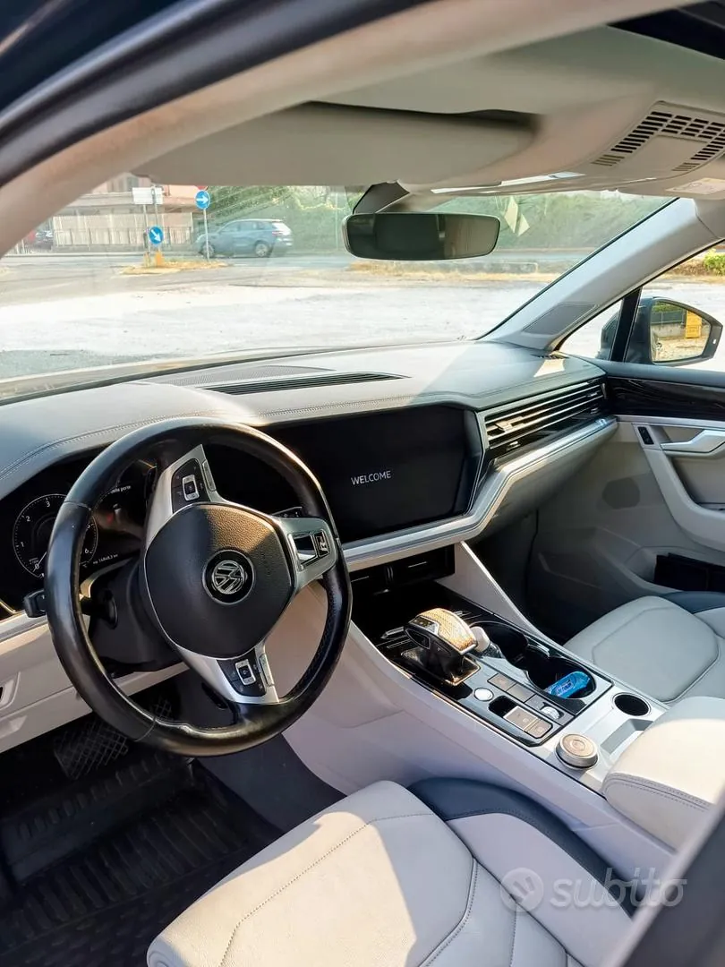 Volkswagen Touareg 2019 photo 4
