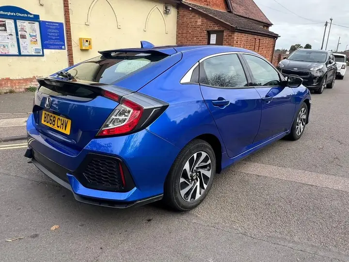 Honda Civic 2018 photo 4
