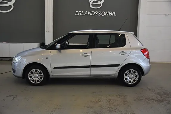 Skoda Fabia 2009 photo 5
