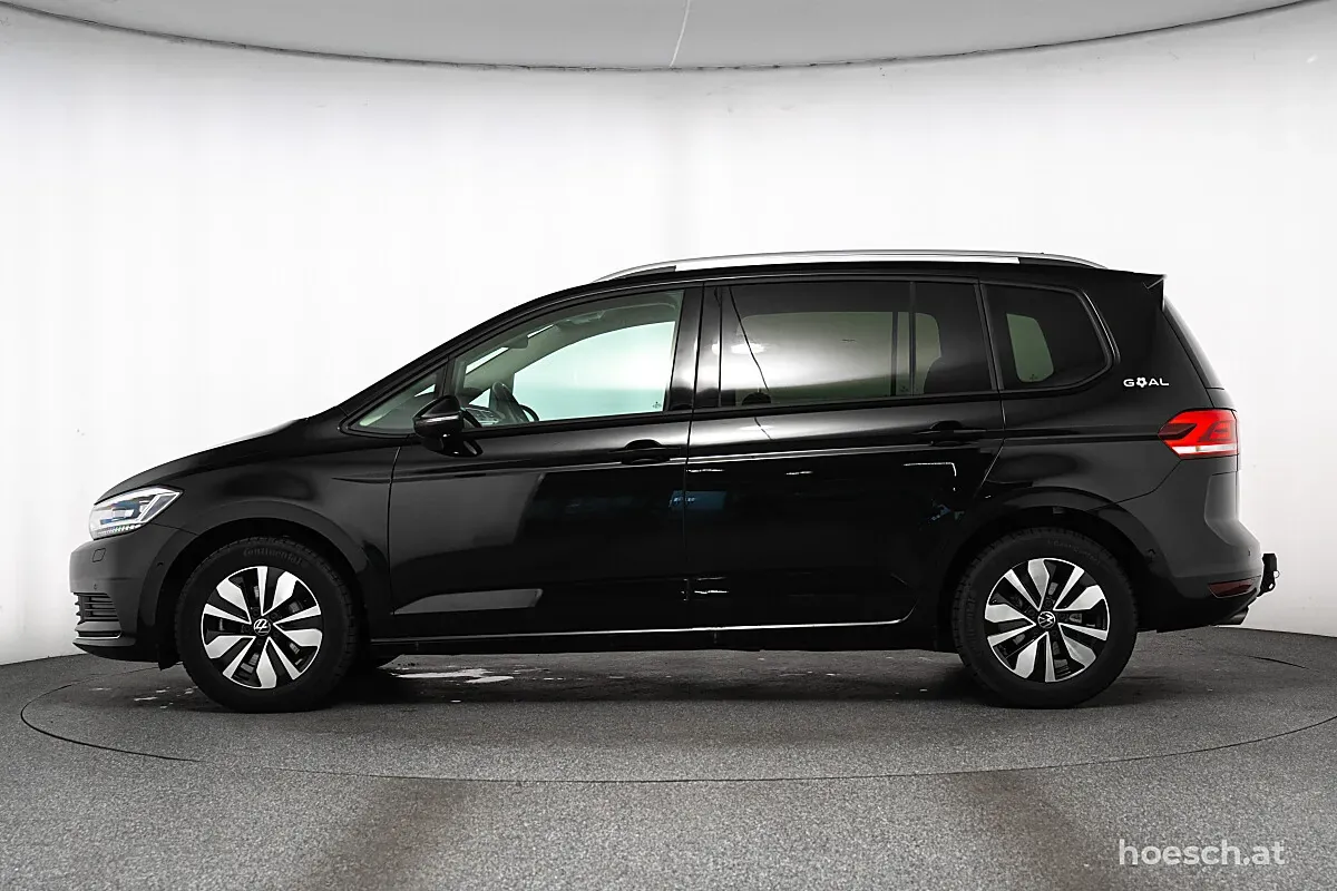 Volkswagen Touran 2025 photo 3