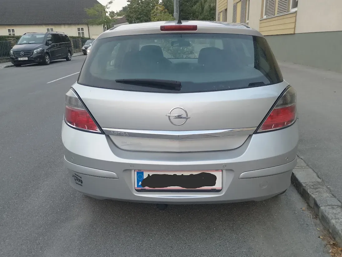 Opel Astra 2008 photo 3