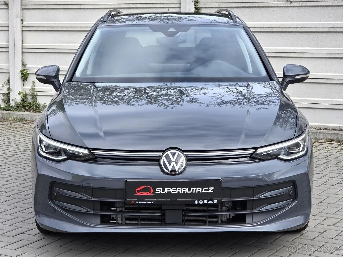 Volkswagen Golf Viii Variant 2024 photo 2