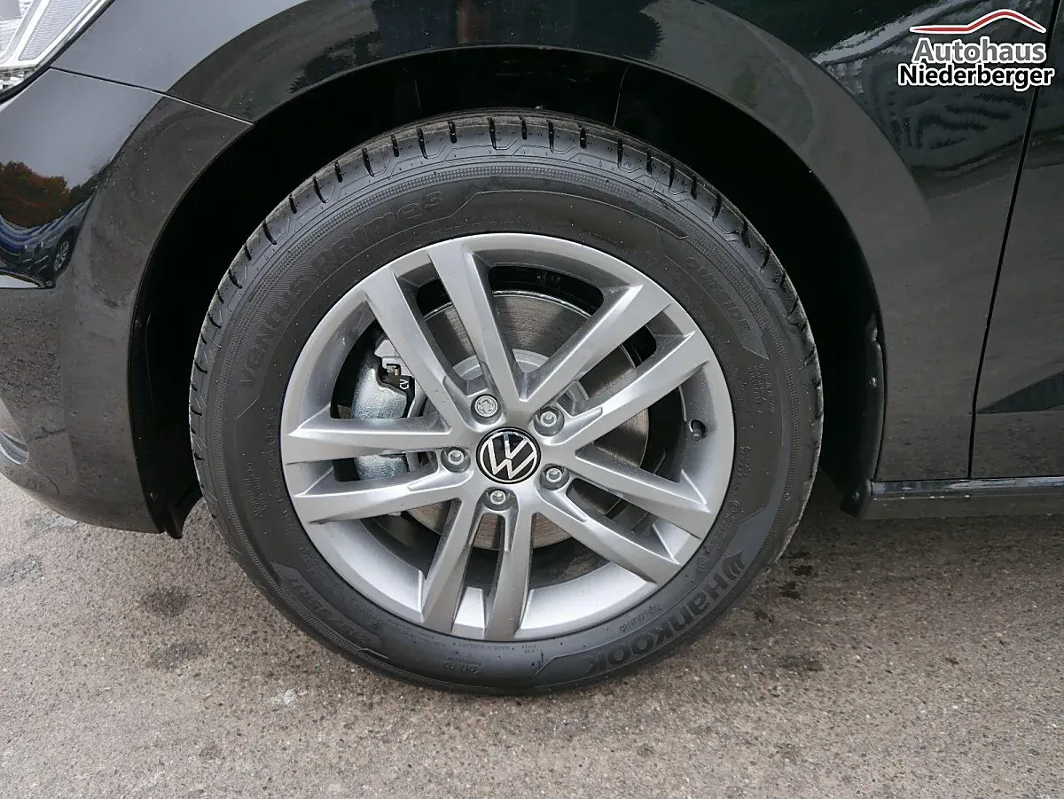Volkswagen Touran 2026 photo 3