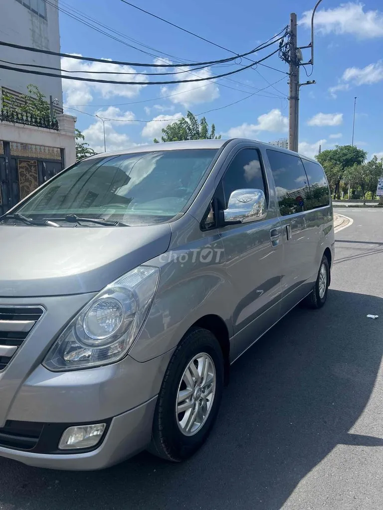 Hyundai Starex 2016 photo 2