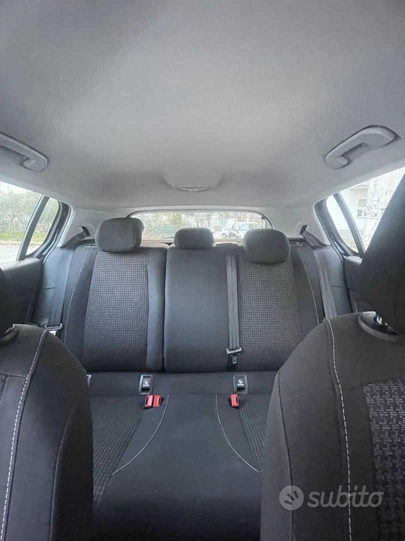 Peugeot 308 2018 photo 5