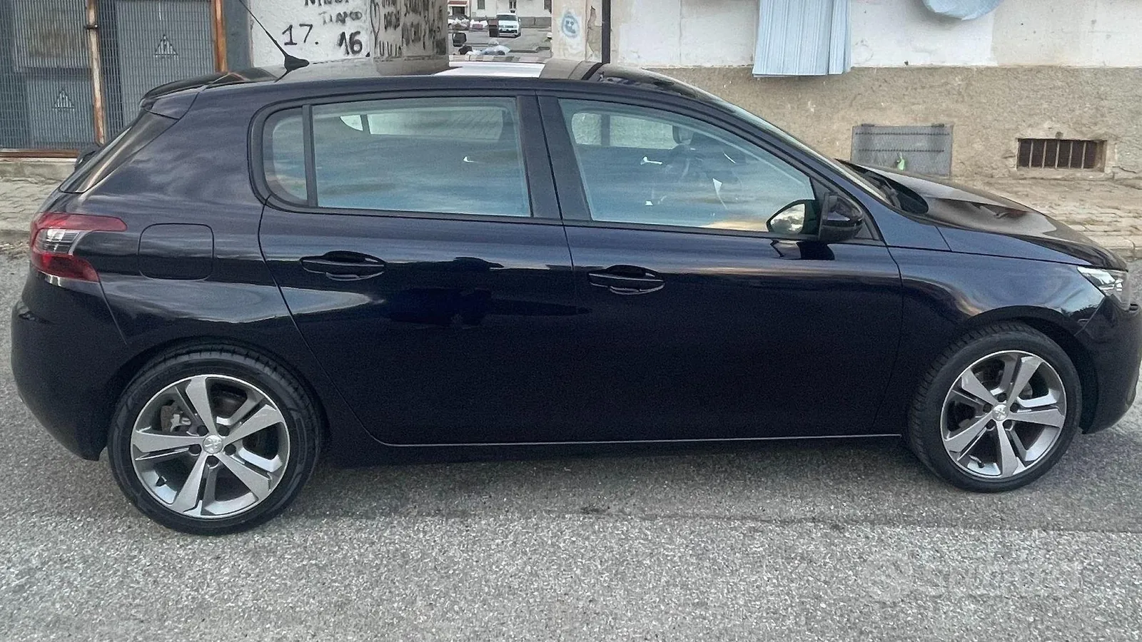 Peugeot 308 2018 photo 3