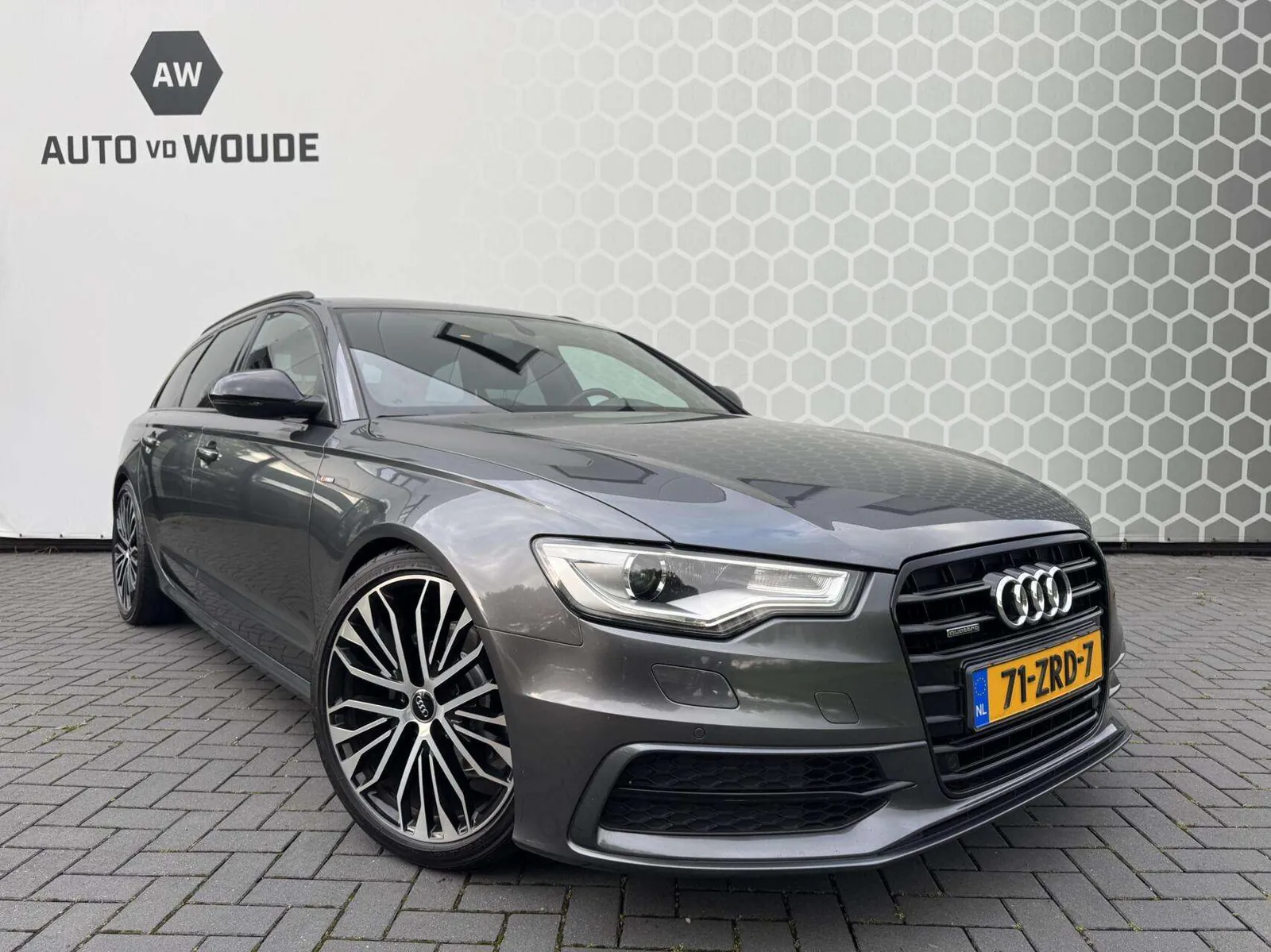 Audi A6 Avant 2013 photo 3