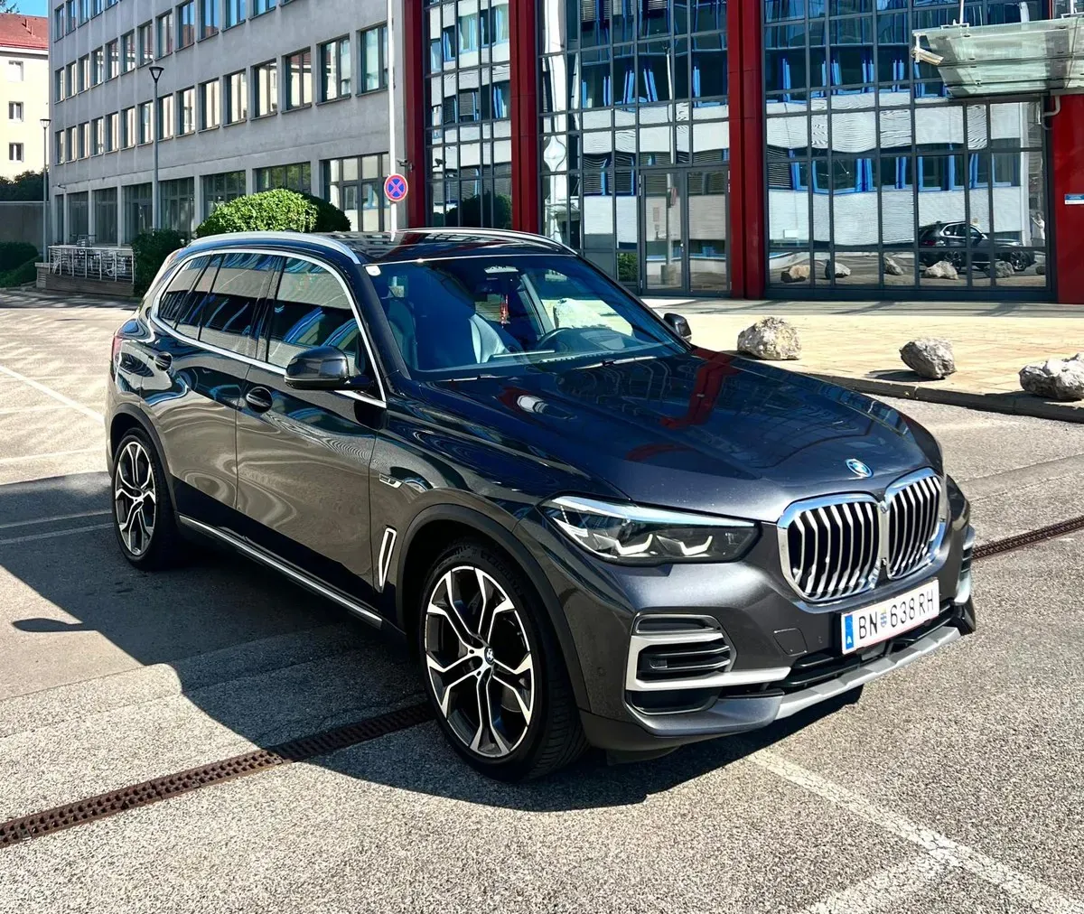 BMW X5 2022 photo 2