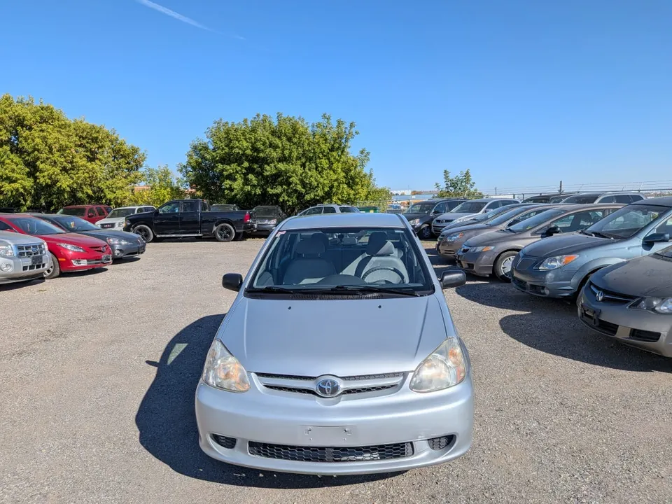 Toyota Echo 2003 photo 2